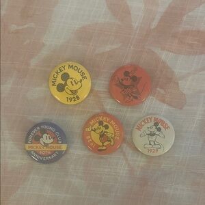 Disney Mickey Mouse Button Set -
